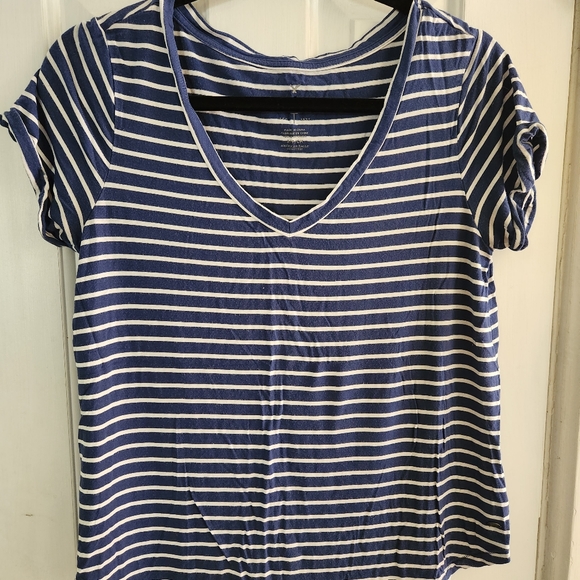 American Eagle Soft&Sexy Tee - Picture 1 of 3